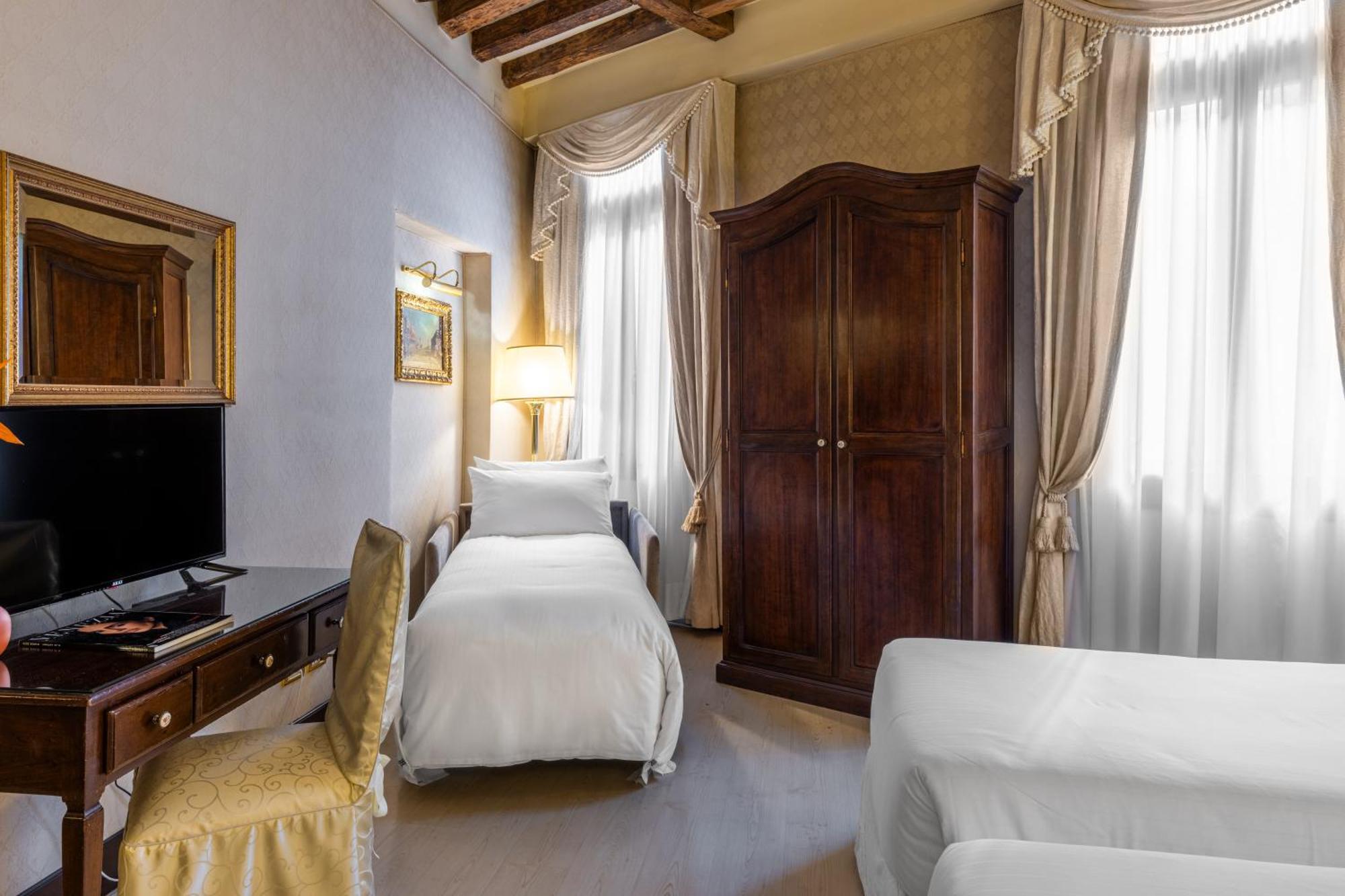 Ca' Del Nobile Hotel Venice Exterior photo