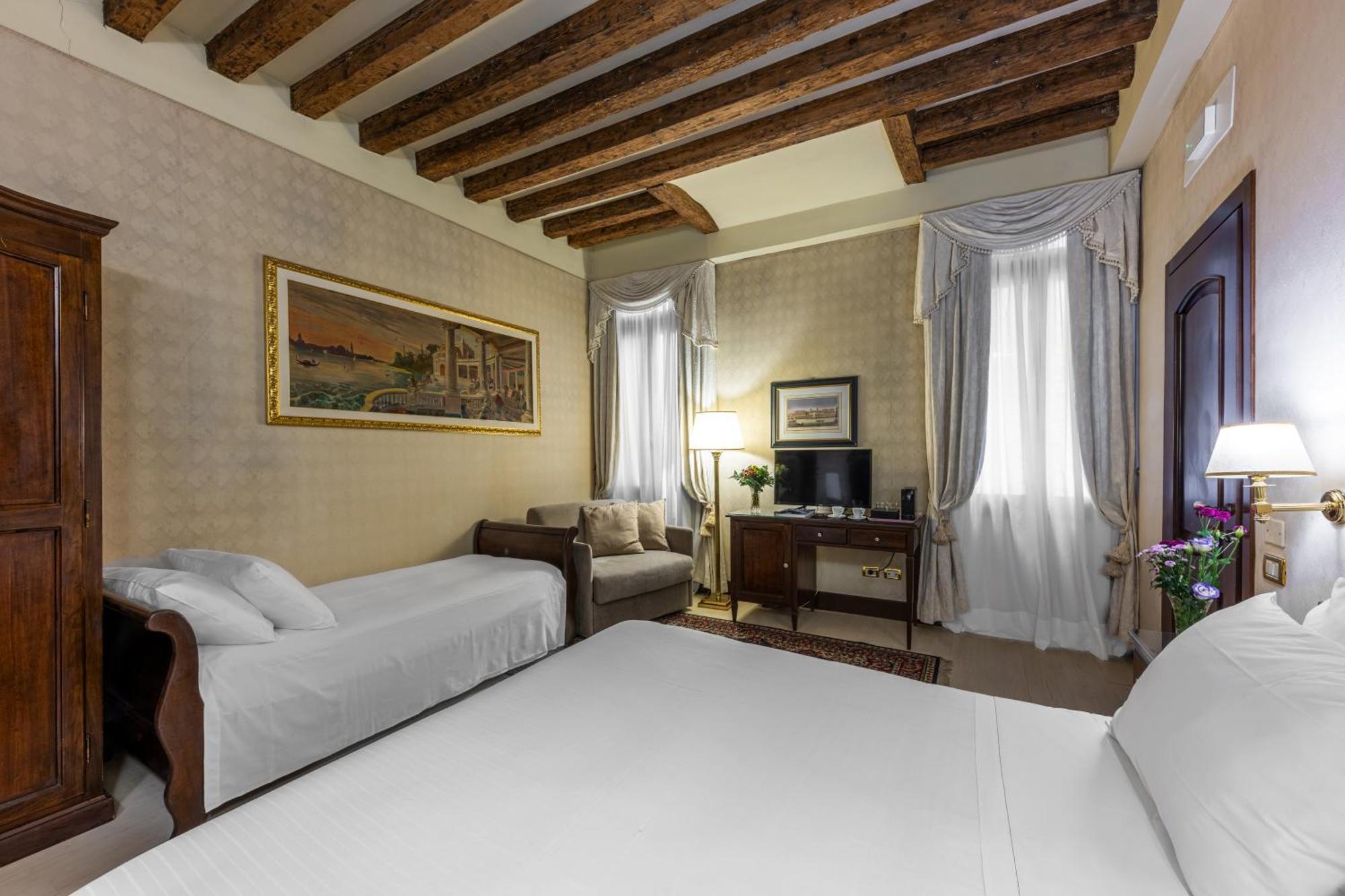 Ca' Del Nobile Hotel Venice Exterior photo