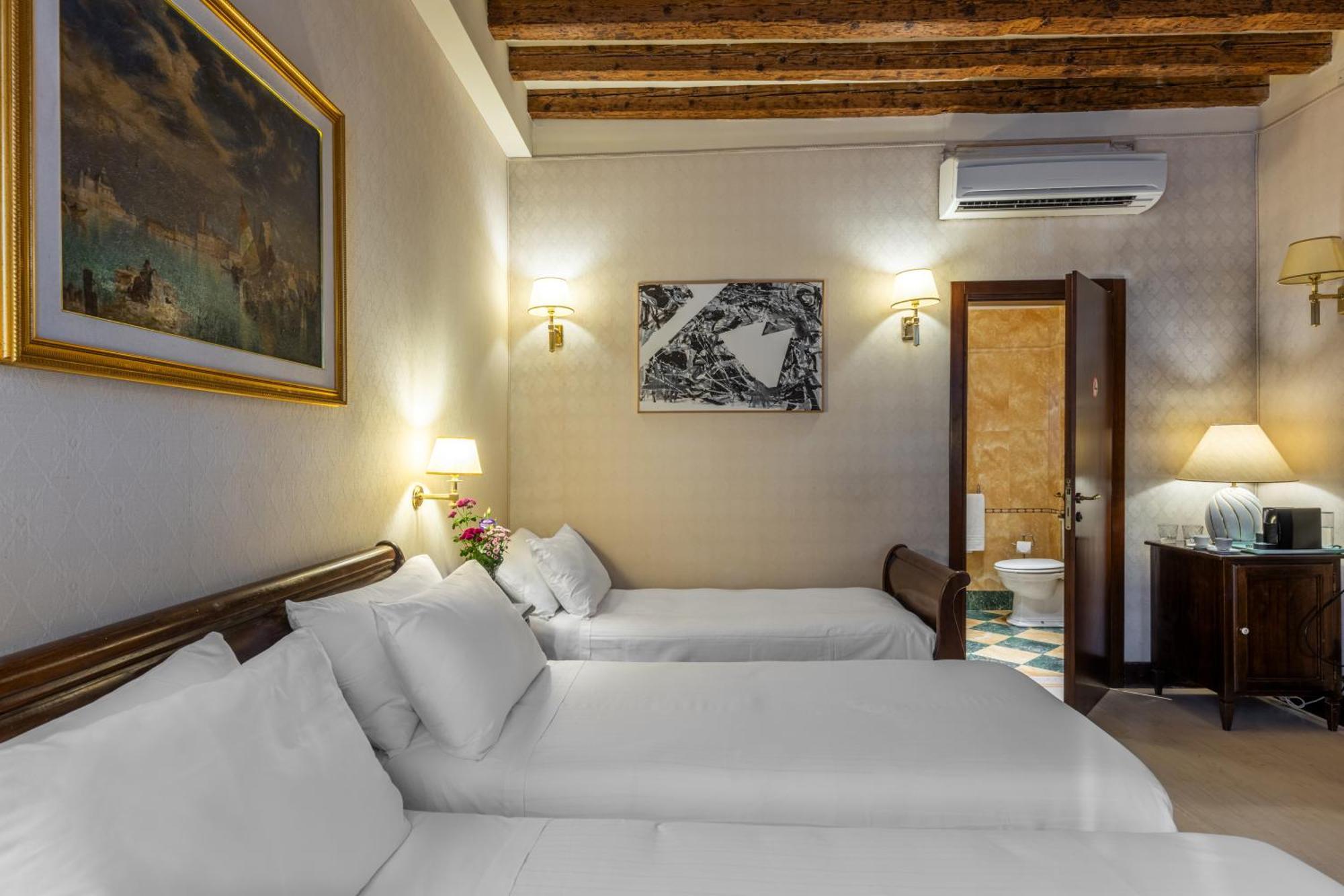 Ca' Del Nobile Hotel Venice Exterior photo